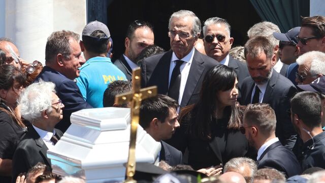 Συγκίνησε ο Αντώνης Σαμαράς στον επικήδειο για την κόρη του, Λένα: Ευχαριστώ τον Θεό που μας έδωσε αυτό το δώρο για 34 χρόνια