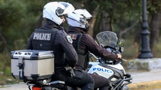 Ποιος είναι ο διαβόητος Φλιτ, που συνελήφθη στη Γλυφάδα - Η φημολογούμενη παρουσία του σε σύναξη νονών και το μανιασμένο ξέσπασμα στο Γκάζι το 2023