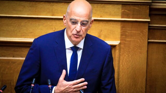 Βουλή: Απών ο Δένδιας από τη συζήτηση για την τροπολογία για τον Άγνωστο Στρατιώτη