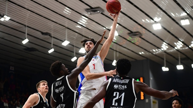 EuroCup: Ντεμπούτο με ήττες για Ζούρο, Μίλιτσιτς με Πανιώνιο και Άρη