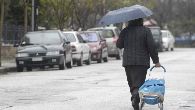 Πότε χαλάει ο καιρός: Βροχές και καταιγίδες μετά τις υψηλές θερμοκρασίες