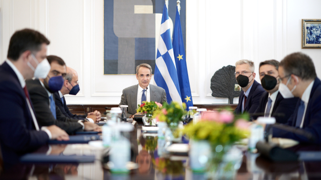 Γιατί ο Άδωνις Γεωργιάδης απουσίαζε από το Υπουργικό Συμβούλιο; - Δείτε φωτογραφίες