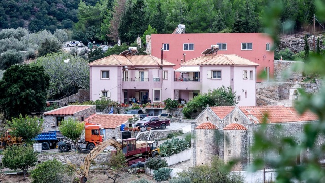 Μακελειό στα Βορίζια: Αυτά είναι τα 3 αδέρφια που καταζητούνται - Έρχονται εντάλματα σύλληψης, σαρώνουν με drones τα βουνά, έρευνες σε σπίτια