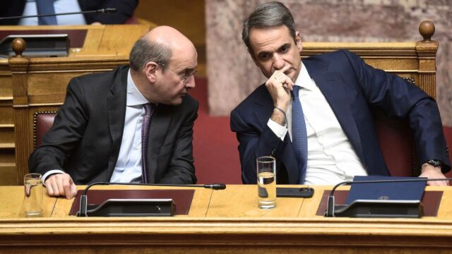 Οι σκέψεις Μητσοτάκη για ανασχηματισμό και το σχόλασμα Χατζηδάκη που πιθανότατα βρίσκεται στα σκαριά