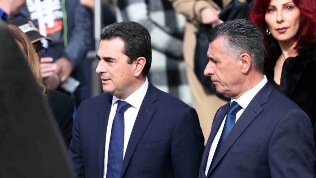 Σμυρλής, Σκρέκας, Νέζης εκπροσώπησαν τον Μητσοτάκη στην κηδεία του Δημήτρη Σταμάτη