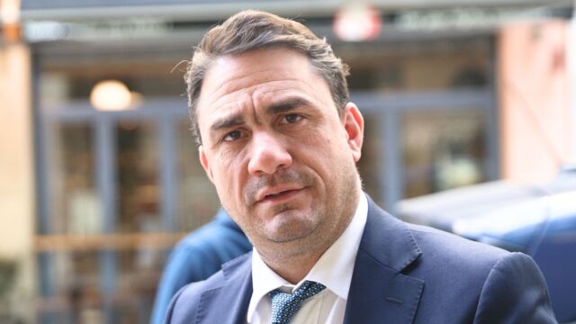 Η αμφιλεγόμενη ανάλυση Τσουκαλά για τον τζίρο στην εστίαση που έγινε viral