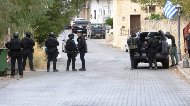 Βοριζία: Ένταση στο κοιμητήριο του χωριού - Κόντεψαν να πιαστούν στα χέρια συγγενείς των θυμάτων