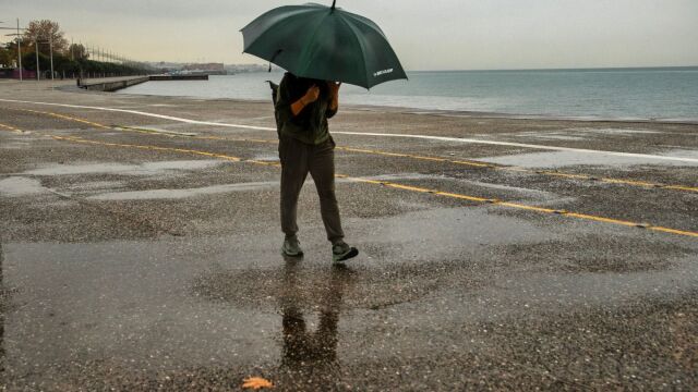 Καιρός: Στο ''κόκκινο'' 12 περιοχές για την κακοκαιρία Adel, πότε έρχεται στην Αθήνα