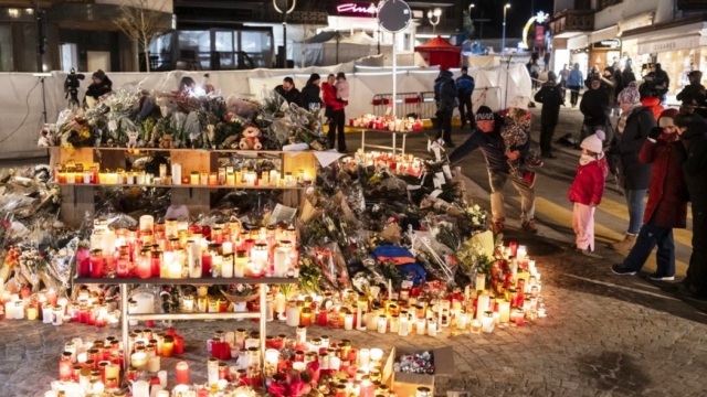 Σοκ στο Κραν Μοντανά: Βίντεο δείχνει την ιδιοκτήτρια να φεύγει με την ταμειακή μετά τη φονική φωτιά