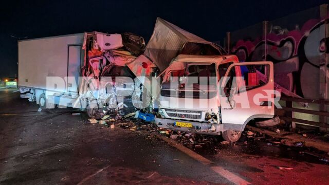 Σοβαρό τροχαίο με δύο φορτηγά στη λεωφόρο Κηφισού - Δύο τραυματίες, ο ένας σε σοβαρή κατάσταση (Εικόνες & Βίντεο)
