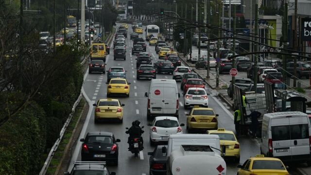 Τον Μάρτιο το σχέδιο-μαμούθ 11 υπουργών για το κυκλοφοριακό: Τι αλλάζει σε Κηφισό, έξυπνα φανάρια, σήραγγα Ηλιούπολης και νέους άξονες - Όλα τα έργα που έρχονται