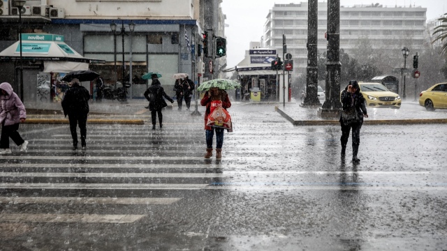 Νέο Έκτακτο Δελτίο Επιδείνωσης Καιρού: Πού θα χτυπήσει η κακοκαιρία με καταιγίδες και ανέμους έως 9 μποφόρ - Βροχή τα 112