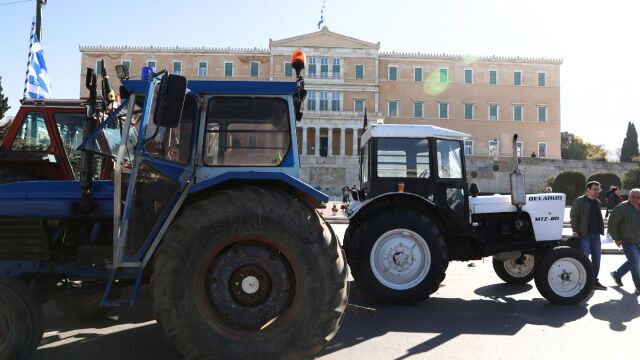 Αγρότες: Νέο συλλαλητήριο στο Σύνταγμα, αποχωρούν τα τρακτέρ το μεσημέρι - Κυκλοφοριακές ρυθμίσεις (Εικόνες & Βίντεο)
