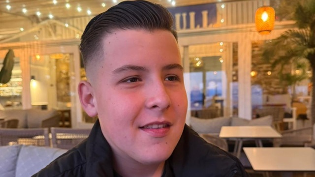 Ο πατέρας 13χρονου μαθητή της 'Β Γυμνασίου στην Σκιάθο έγραψε τραγούδι για το bullying, που ερμηνεύει ο γιος του (Βίντεο)