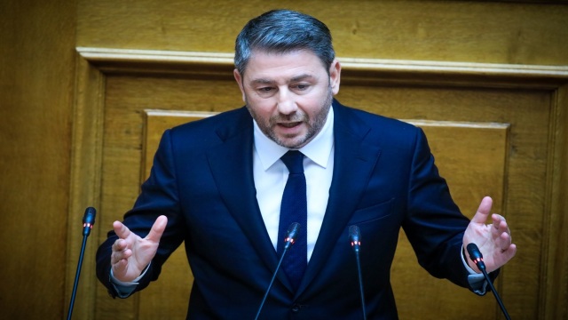 ΠΑΣΟΚ: Φωτιά πριν το συνέδριο από τη διεύρυνση - Δούκας & Διαμαντοπούλου κατά Ανδρουλάκη, βολές Κωνσταντινόπουλου για τα ποσοστά και το κόκκινο πανί Κασιμάτη