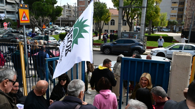 Εκλογές ΠΑΣΟΚ: Μεγάλη συμμετοχή για την ανάδειξη αντιπροσώπων για το Συνέδριο - Οι εκτιμήσεις για τους συσχετισμούς (Εικόνες & Βίντεο)