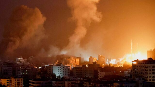 Bloomberg: Τα κράτη του Κόλπου χάνουν την υπομονή τους με το Ιράν και σκέφτονται να μπουν στον πόλεμο - Τι εξετάζουν ΗΑΕ και Σαουδική Αραβία