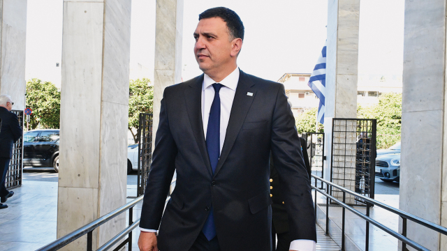 Βασίλης Κικίλιας: 