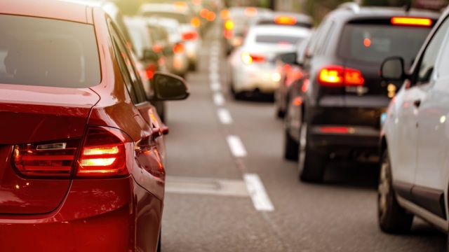 ΚΟΚ: Σε ποια περίπτωση επιβάλλεται πρόστιμο 30 ευρώ για τις πινακίδες κυκλοφορίας