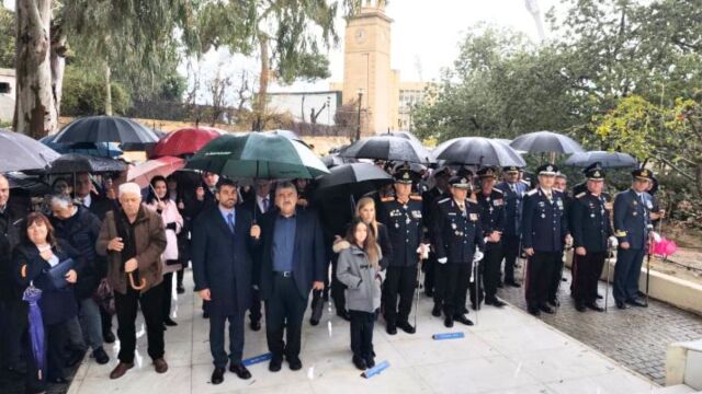 25η Μαρτίου: Με καταιγίδα και χωρίς παρέλαση ο εορτασμός της Εθνικής Επετείου στα Χανιά (Εικόνες  Βίντεο)