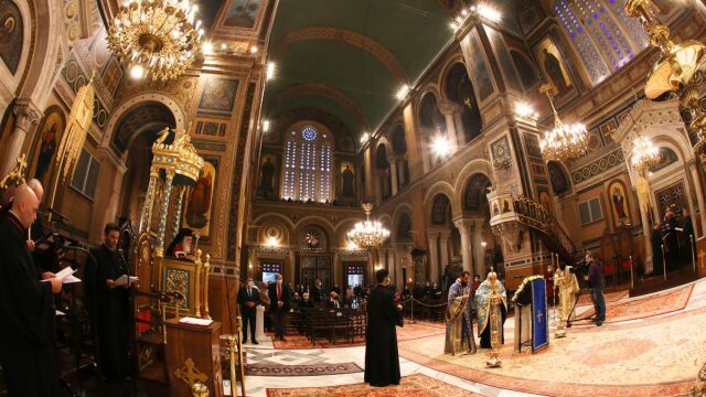 Ο Ακάθιστος Ύμνος της Παναγίας σήμερα - Τα λόγια και η ερμηνεία