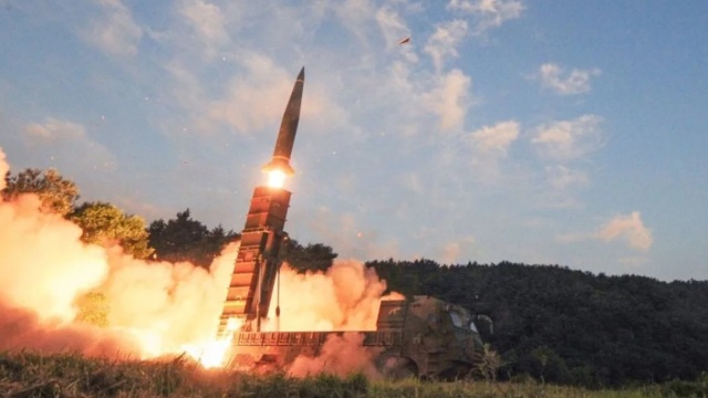 Μέση Ανατολή: Εμπλοκή των Χούθι στον πόλεμο, ο οποίος μπαίνει στον δεύτερο μήνα του - Σε ισχύ το νέο τελεσίγραφο Τραμπ, καμιά ένδειξη αποκλιμάκωσης