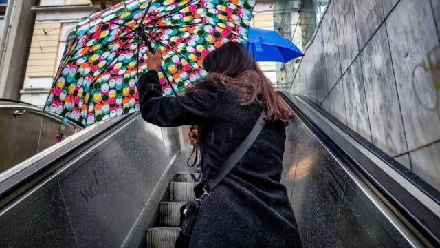 Καιρός: Άστατος με συννεφιές και τοπικές βροχές - Σε ποιες περιοχές θα είναι πιο έντονα τα φαινόμενα (Βίντεο)