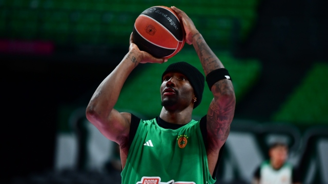 Παναθηναϊκός AKTOR: Πρόβλημα και με Χέιζ-Ντέιβις, έμεινε εκτός από την σημερινή προπόνηση ενόψει Ολυμπιακού