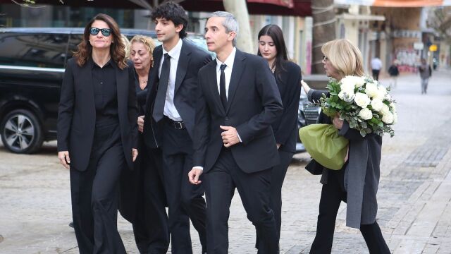 Ποιος είναι ο Τίμος Δασακαλόπουλος, σύζυγος της Τζωρτζίνας Σερπιέρη και γαμπρός της αήμνηστης Μαρινέλλας - Το βιογραφικό του