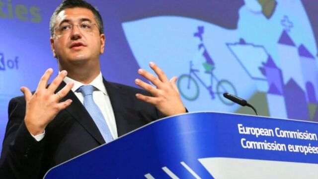 Τζιτζικώστας στα Παραπολιτικά: Καταστροφικές οι συνέπειες αν δεν ανοίξουν άμεσα τα Στενά του Ορμούζ