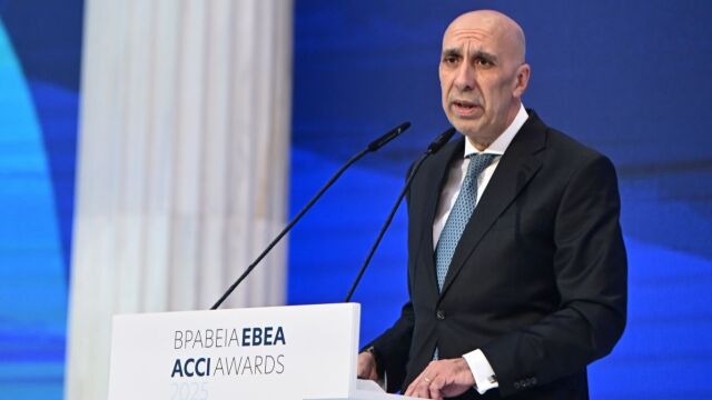 Γιάννης Μπρατάκος στα 