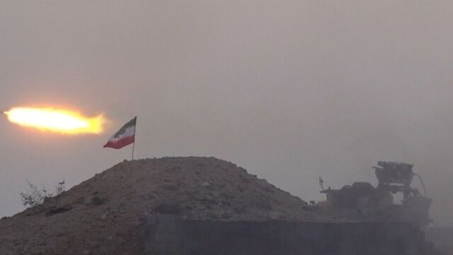 Ιράν: Κατέρριψε ένα αμερικανικό αεροσκάφος και δύο ελικόπτερα στη διάρκεια της επιχείρησης των ΗΠΑ για διάσωση δεύτερου μέλος του F-15 - Πέντε νεκροί