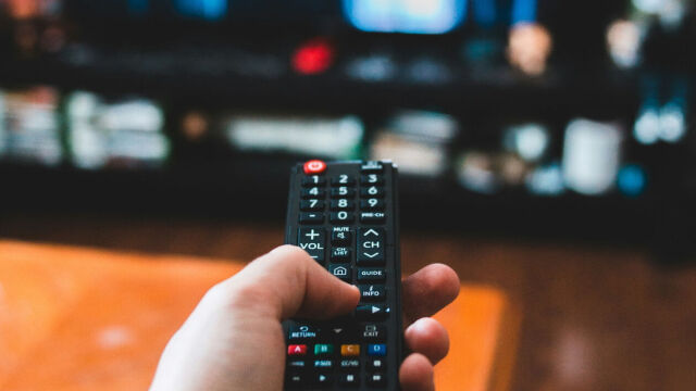 Τηλεθέαση: Η μάχη του Σαββάτου 04/04/2026 - Ποιοι κέρδισαν πρωί και μεσημέρι - Ανατροπές και πρωτιές - Τα νούμερα που ξεχώρισαν