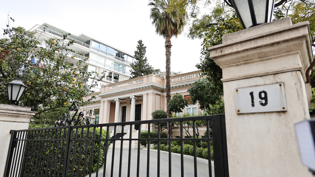 Στον ρυθμό του ΟΠΕΚΕΠΕ: Το φάντασμα των πρόωρων εκλογών, η επιστροφή Τσίπρα και το 