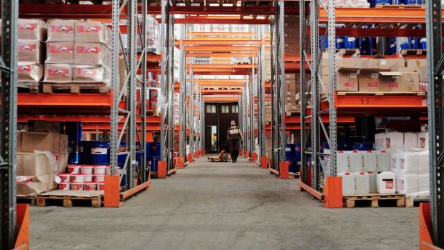 Επενδύσεις 200 εκατ. ευρώ σε κέντρα logistics: Σκλαβενίτης και Lidl ενισχύουν τη θέση τους στις υποδοµές εφοδιαστικής αλυσίδας