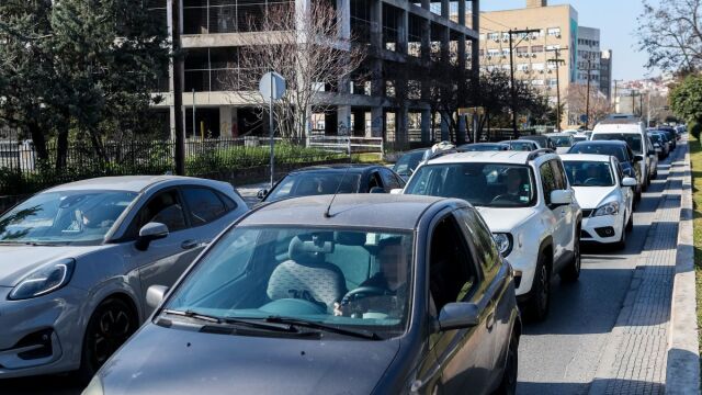 Τέλη κυκλοφορίας με τον μήνα: Ανοιχτή η πλατφόρμα με το βλέμμα… στους εκδρομείς του Πάσχα - Αναλυτικά η διαδικασία