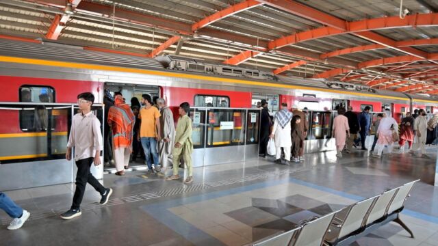 Το Ισραήλ προειδοποιεί τους κατοίκους του Ιράν: 