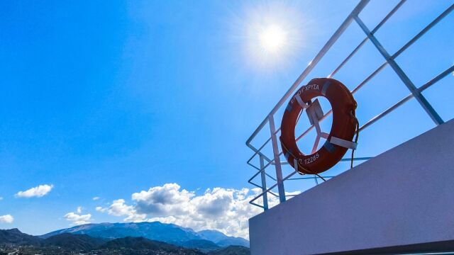 Καιρός: Ηλιόλουστη και με σταθερές θερμοκρασίες η Μεγάλη Τετάρτη - Σε ποιες περιοχές θα βρέξει (Βίντεο)