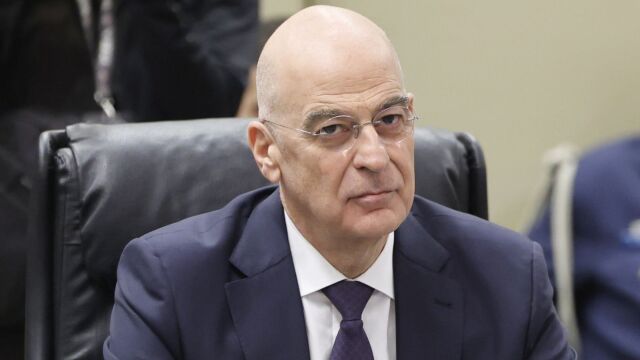 Νίκος Δένδιας: Υπογράφει απόψε τη σύμβαση με την ΕΤΕπ για την ενεργειακή αναβάθμιση στρατοπέδων