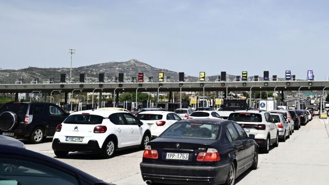 Πάσχα: Ξεκίνησε η έξοδος των εκδρομέων - 