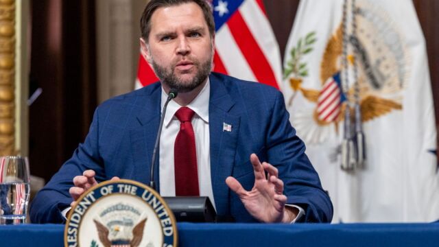 Τζέι Ντι Βανς: 