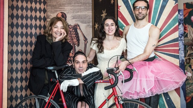 Στο Θέατρο: Μια παράσταση της Όλιας Λαζαρίδου για όλες τις ηλικίες στο Φουγάρο στο Ναύπλιο