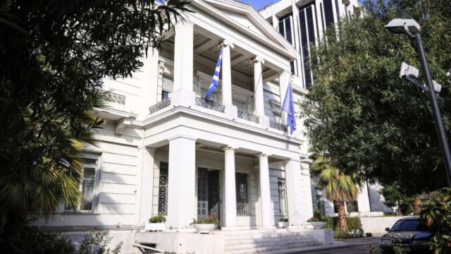 Αυστηρή απάντηση του ελληνικού ΥΠΕΞ στην Τουρκία: Θρησκευτική η μουσουλμανική μειονότητα της Θράκης