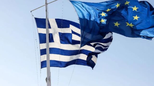 Αναθεωρούνται οι προβλέψεις για την οικονομία: Ανάπτυξη 2%, πληθωρισμός άνω του 3%