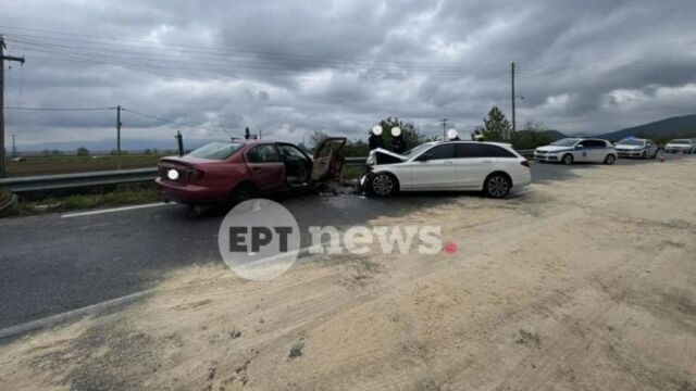 Καβάλα: Πώς έγινε η τραγωδία με το νεκρό 3χρονο στο τροχαίο - Τα νεότερα για την κατάσταση της μητέρας, είχε αγκαλιά το παιδί στο μπροστινό κάθισμα