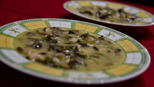 Πάσχα: Στα ύψη η ζήτηση για μαγειρίτσα - Φεύγει μέχρι και στο εξωτερικό κατεψυγμένη