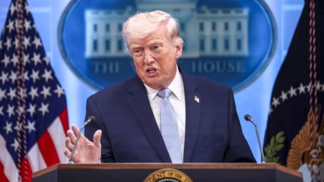 Προκαλεί ξανά ο Τραμπ: Ο μόνος λόγος που οι Ιρανοί είναι ζωντανοί σήμερα είναι για να διαπραγματευτούν