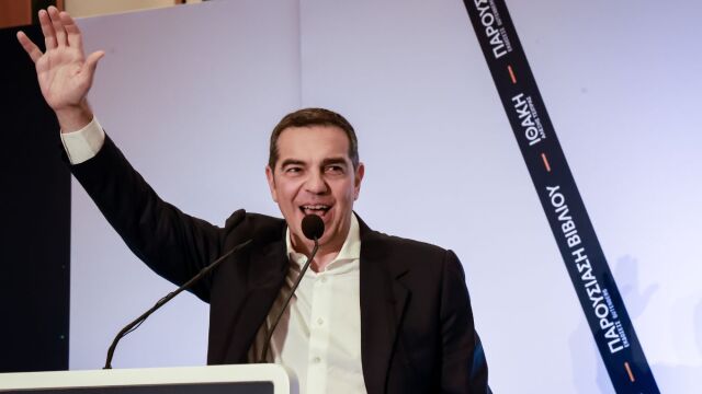 Οι ευχές Τσίπρα για την Ανάσταση με τον ήλιο που ανατέλλει: 