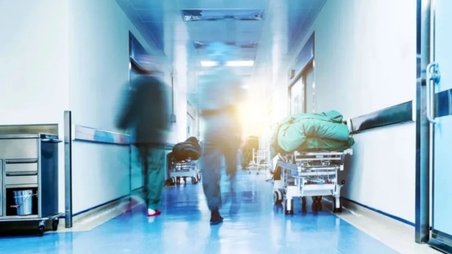 Κορινθία: Ακρωτηριάστηκε 19χρονος από σαΐτα - Τραυματίστηκε στο μάτι ο φίλος του