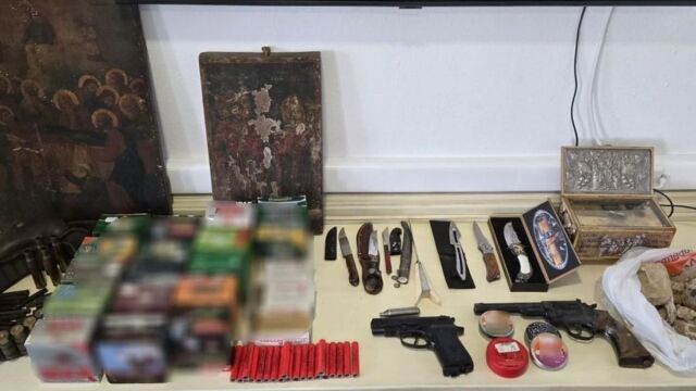 Ηράκλειο Κρήτης: Βρήκαν όπλα σε σπίτια 60χρονου ύστερα από καταγγελία της εν διαστάσει συζύγου του για ενδοοικογενειακή απειλή (Εικόνα)